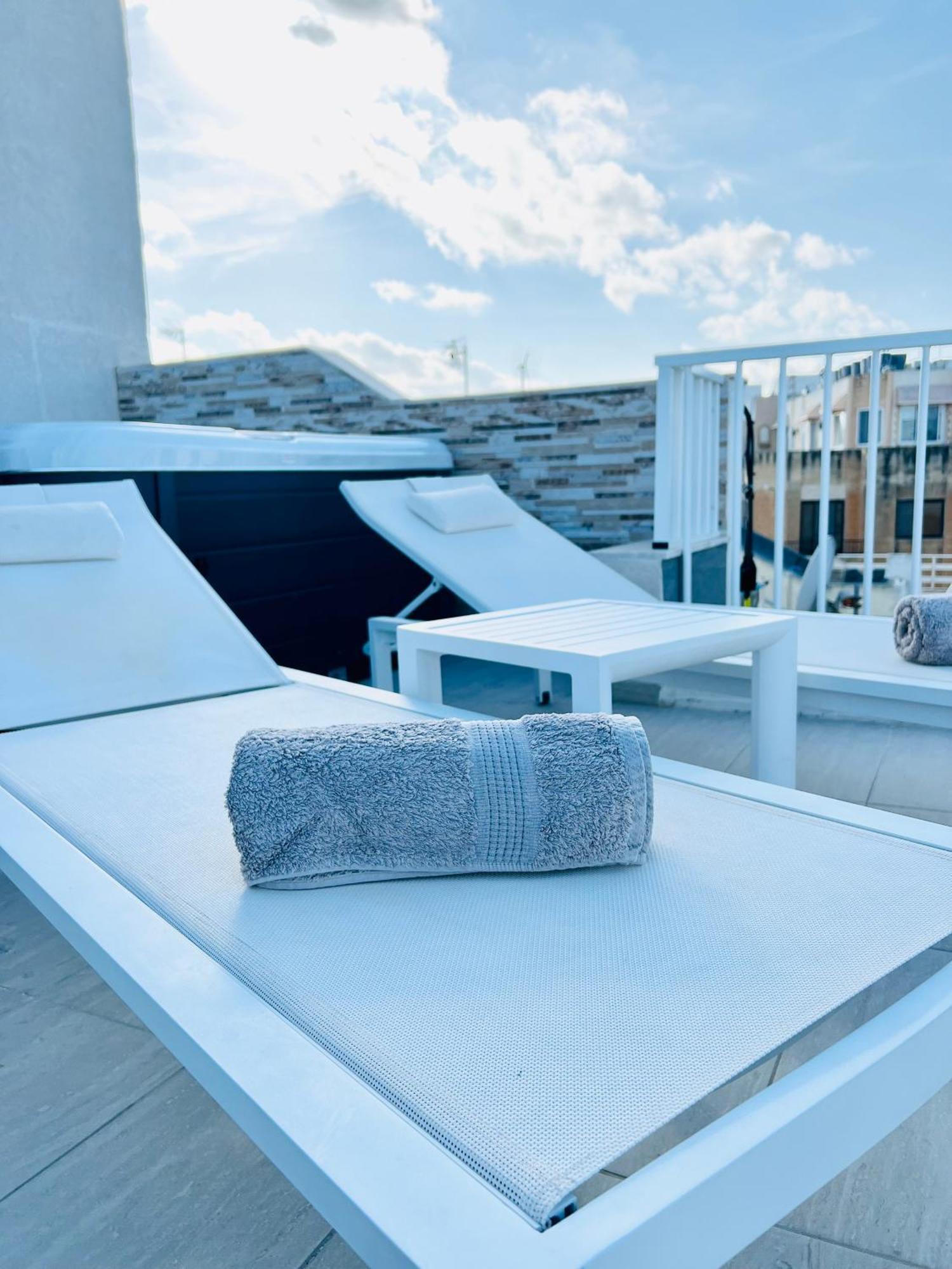 セント・ポールズ・ベイPoseidon Court Penthouse Superiorアパートメント エクステリア 写真